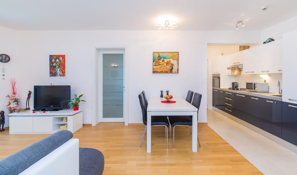 Bay View Apartment Fantastik Dubrovnik Bagian luar foto